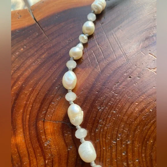Natural Freshwater Pearl Necklace - Picture 10 of 12